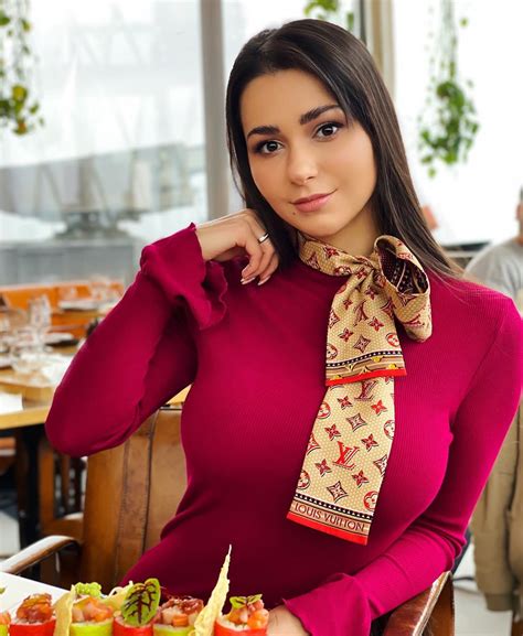 Helga Lovekaty : r/FemaleFandom